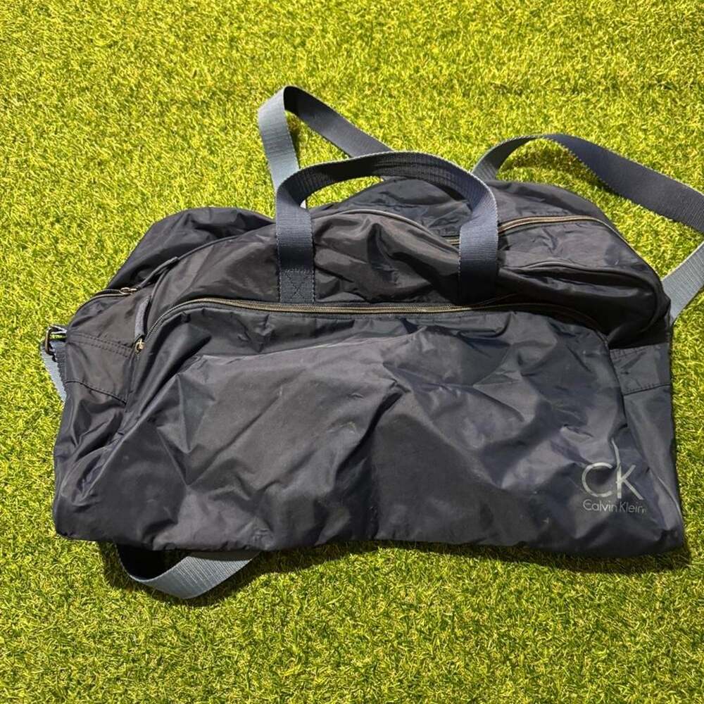 Calvin klein duffle bag a